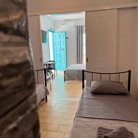 Cueva Con Vista Pýrgos